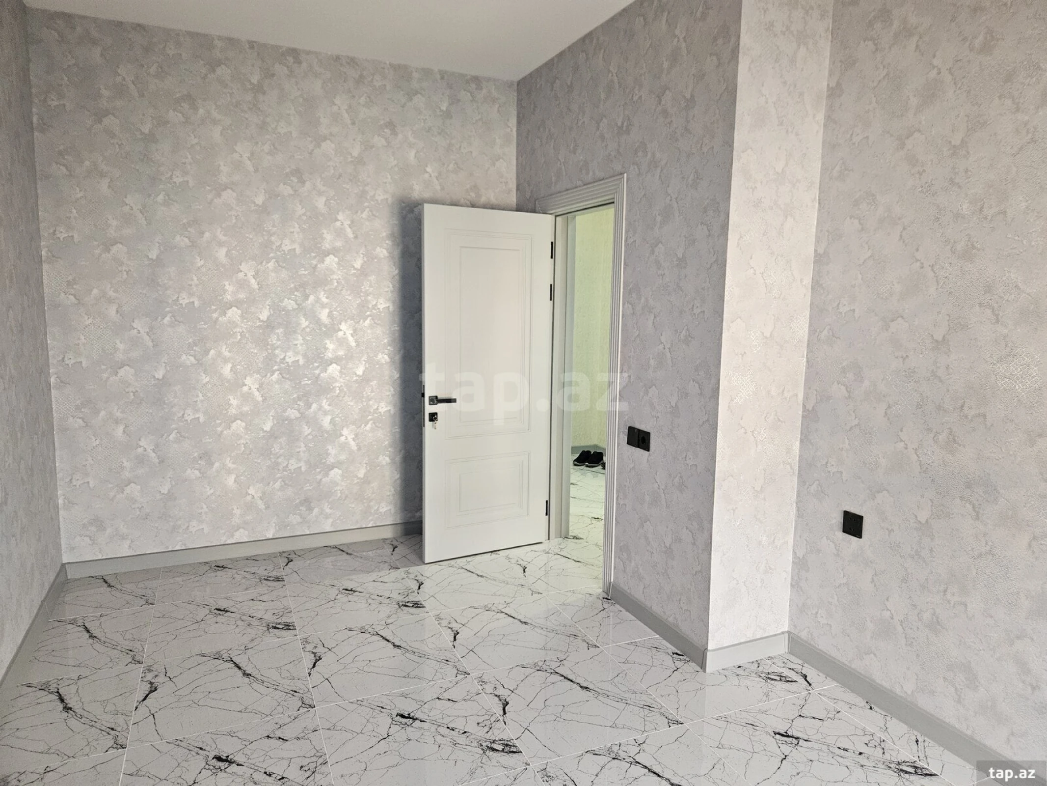 Satılır 3 otaqlı mənzil 84 m²