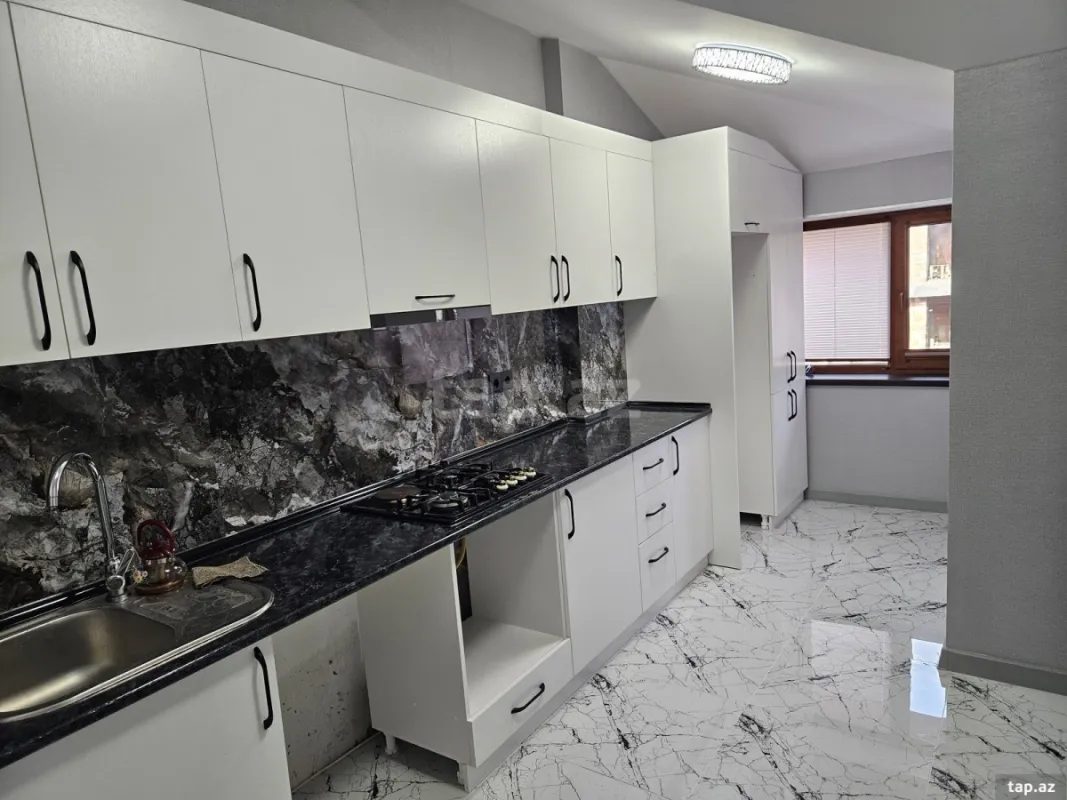 Satılır 3 otaqlı mənzil 84 m²