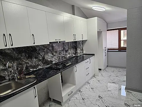 Satılır 3 otaqlı mənzil 84 m²