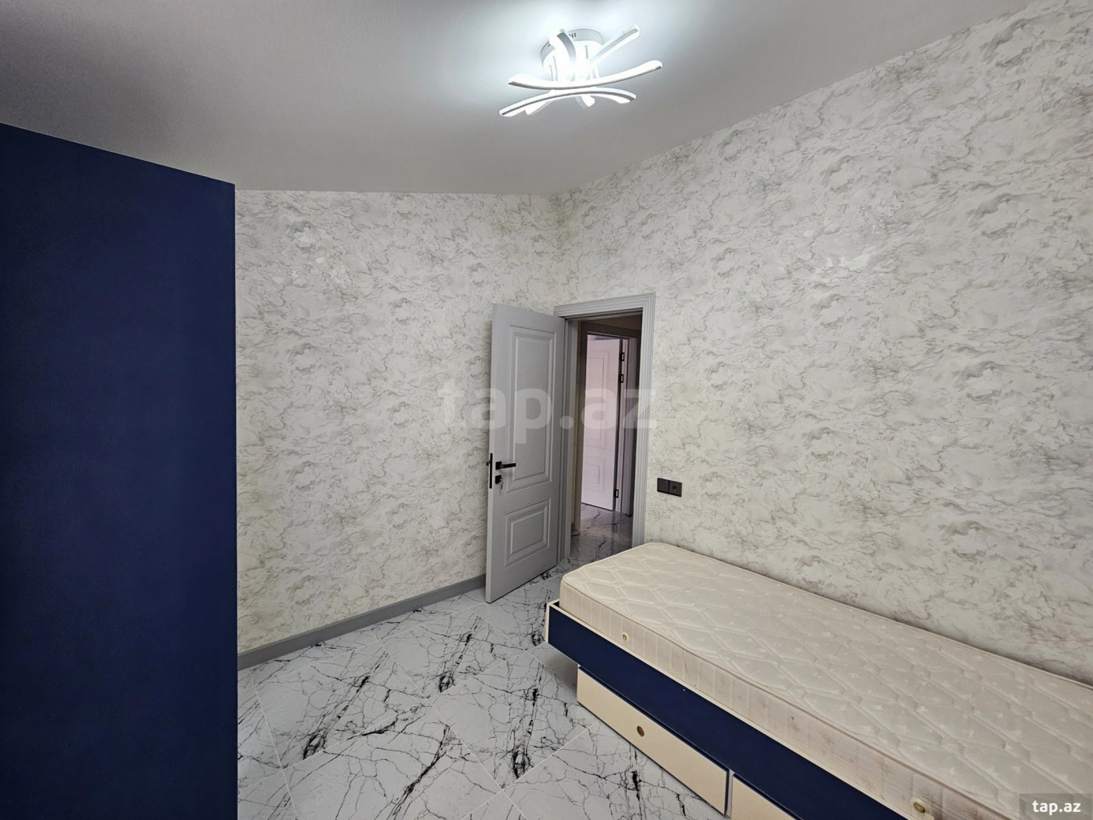 Satılır 3 otaqlı mənzil 84 m²