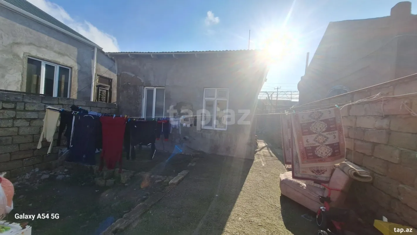 Satılır 2 otaqlı həyət evi