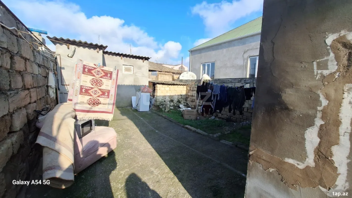 Satılır 2 otaqlı həyət evi
