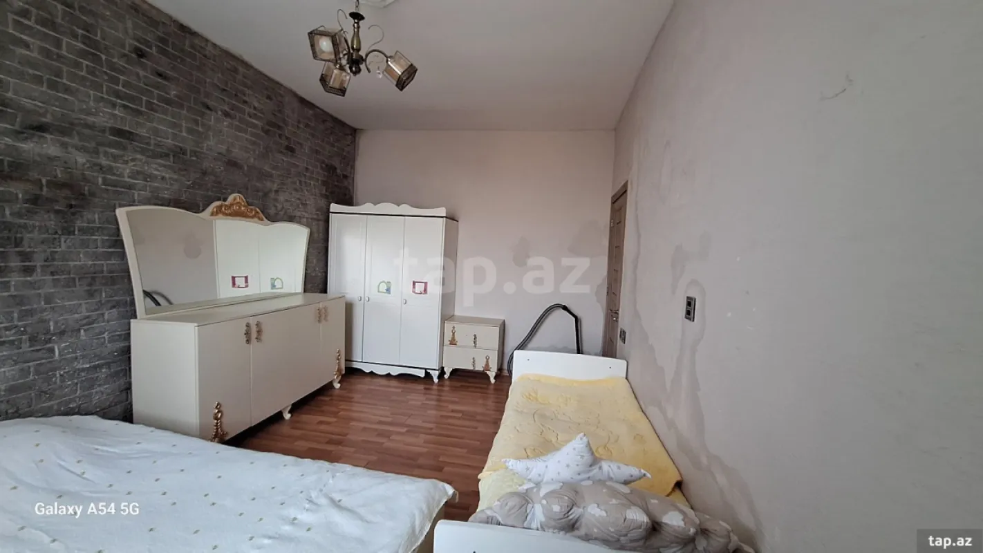 Satılır 2 otaqlı həyət evi