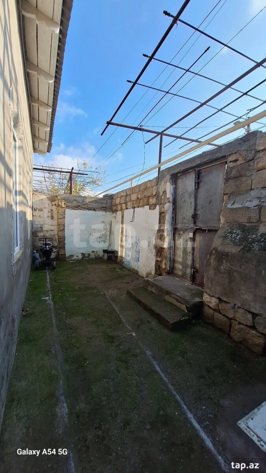 Satılır 2 otaqlı həyət evi