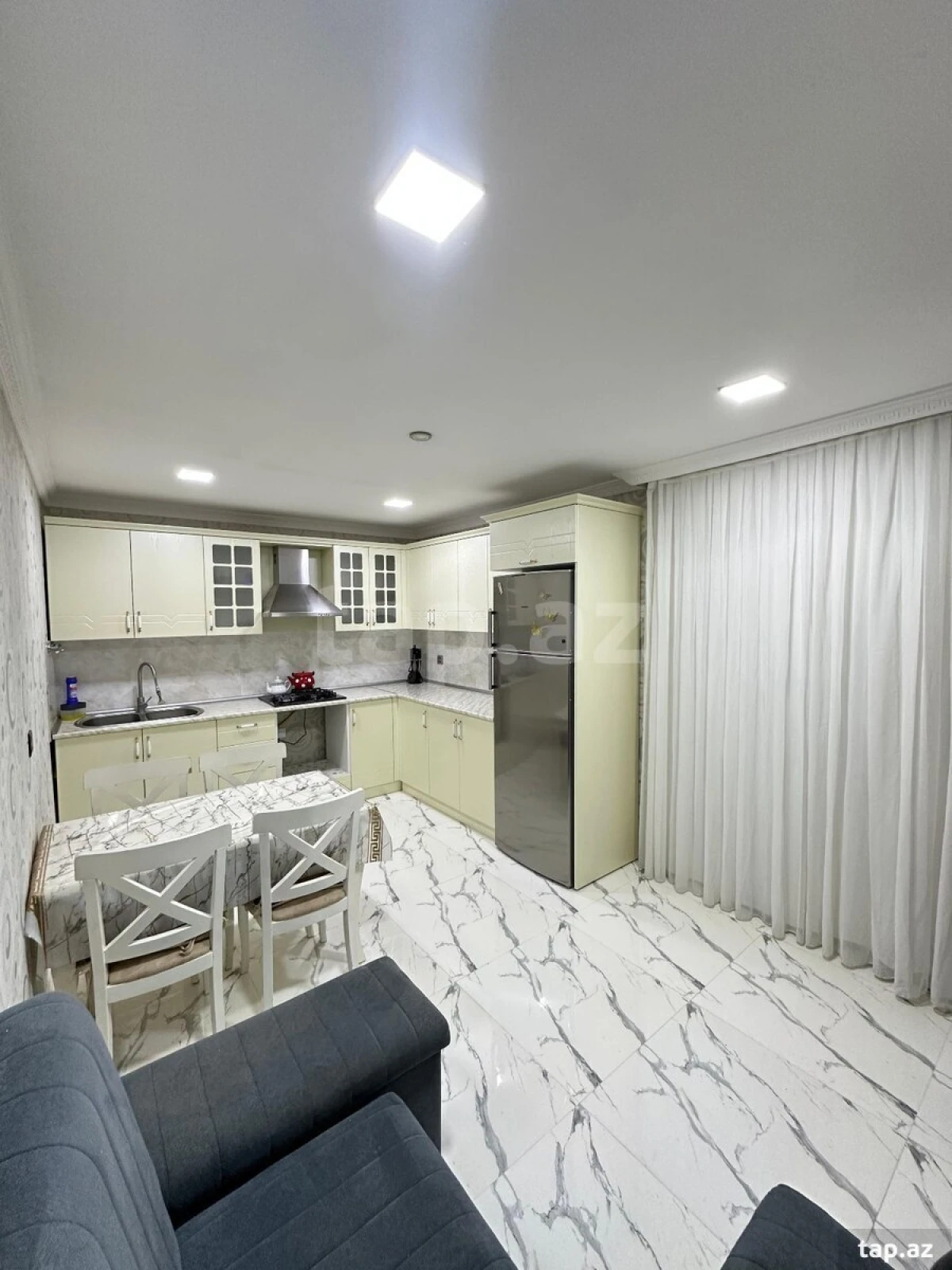 Kirayə verilir 4 otaqlı həyət evi