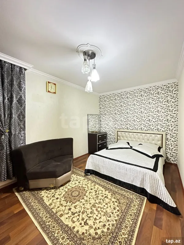 Kirayə verilir 4 otaqlı həyət evi