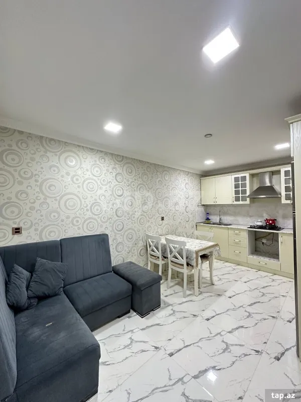 Kirayə verilir 4 otaqlı həyət evi