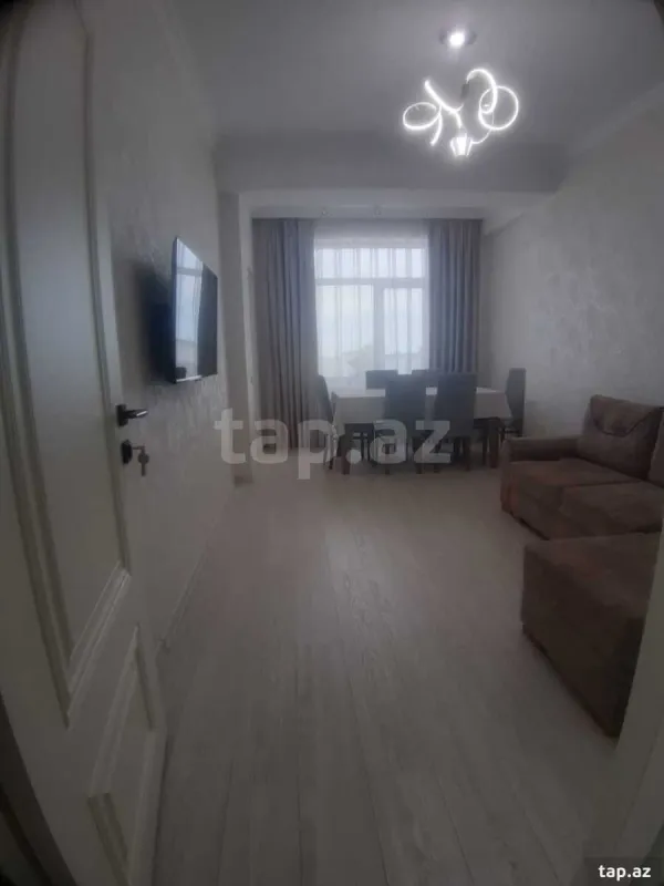 Kirayə verilir 2 otaqlı yeni tikili 70 m²
