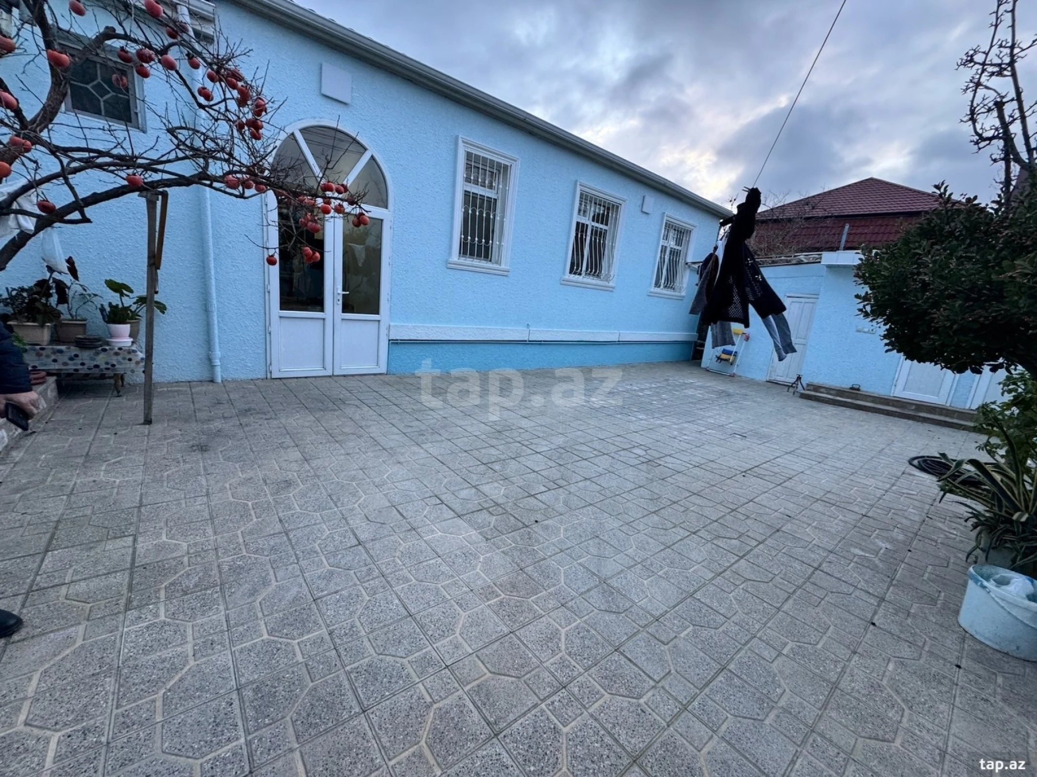 Satılır 4 otaqlı həyət evi