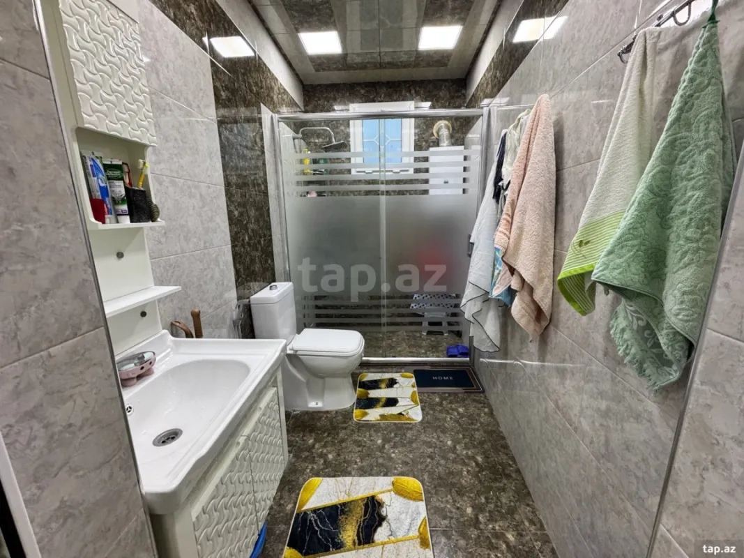 Satılır 4 otaqlı həyət evi