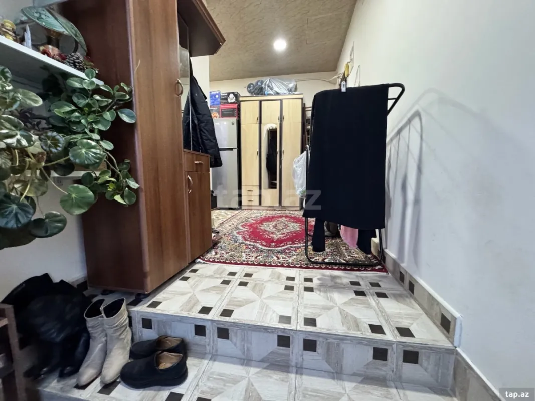 Satılır 4 otaqlı həyət evi