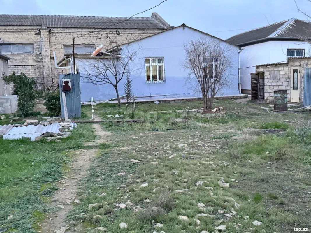 Satılır 3 otaqlı həyət evi