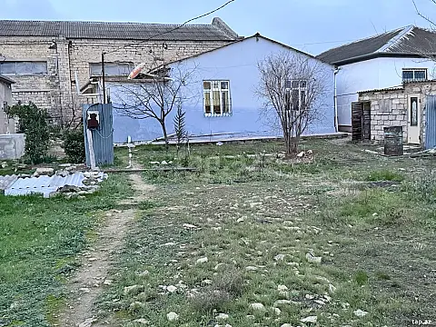 Satılır 3 otaqlı həyət evi