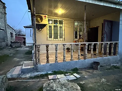 Satılır 3 otaqlı həyət evi — Bakı, Qaraçuxur 3 otaq