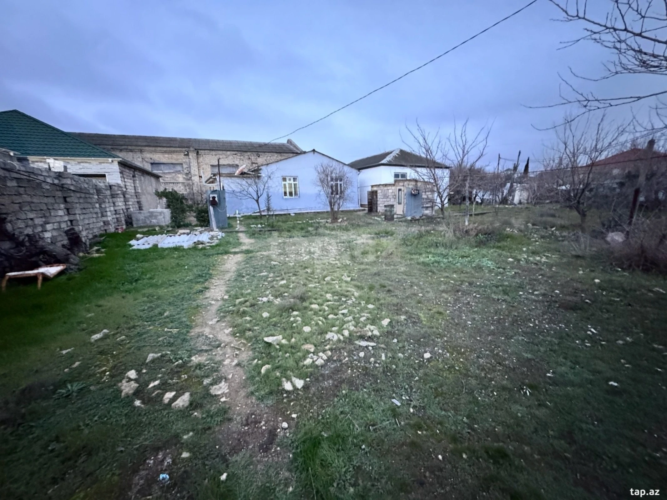 Satılır 3 otaqlı həyət evi