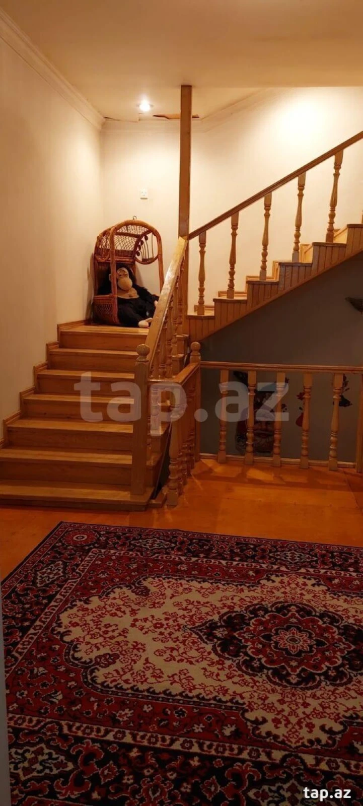 Satılır 7 otaqlı həyət evi