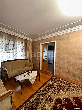 Satılır 7 otaqlı həyət evi