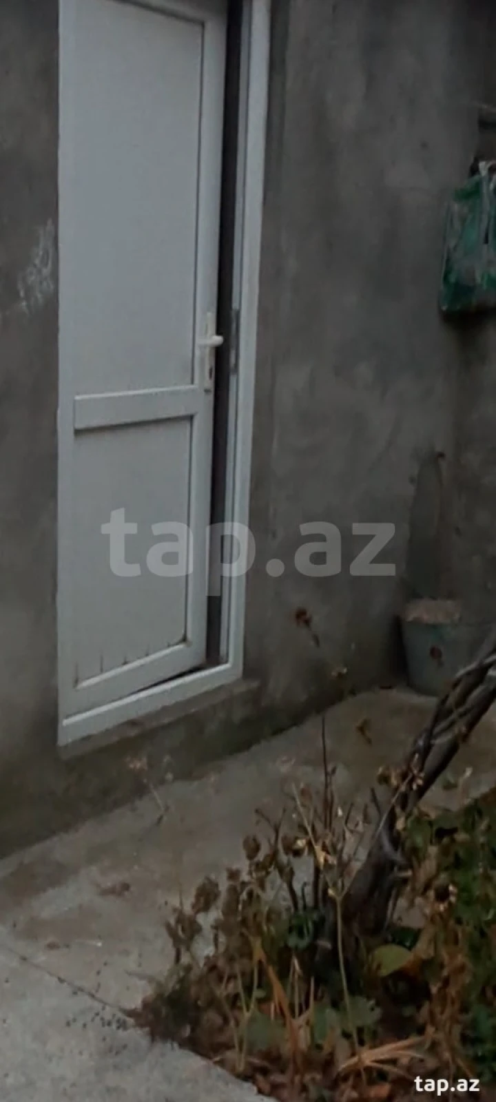 Satılır 4 otaqlı həyət evi 80 m²