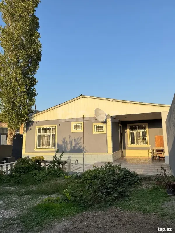 Satılır 4 otaqlı həyət evi 120 m²