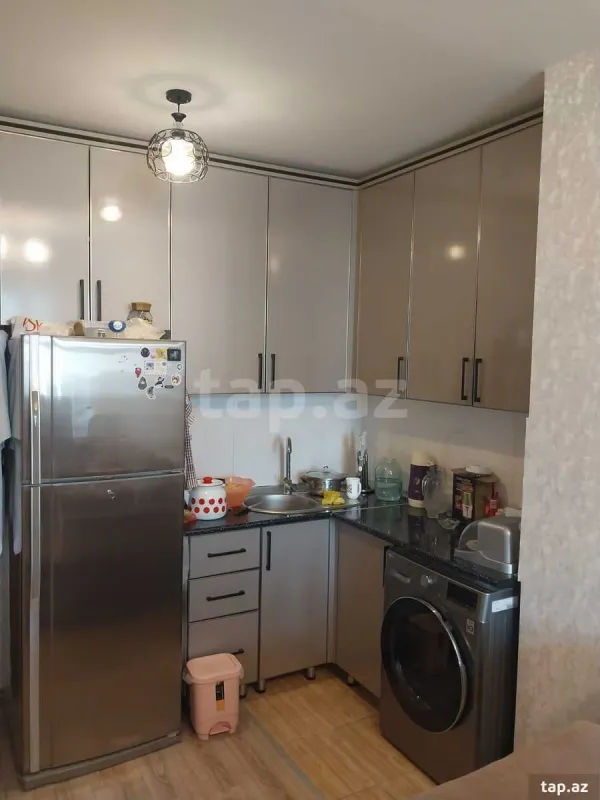 Satılır 2 otaqlı yeni tikili 60 m²