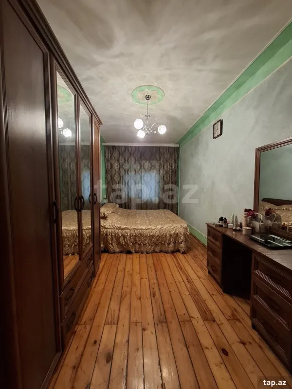 Satılır 2 otaqlı mənzil 49 m²