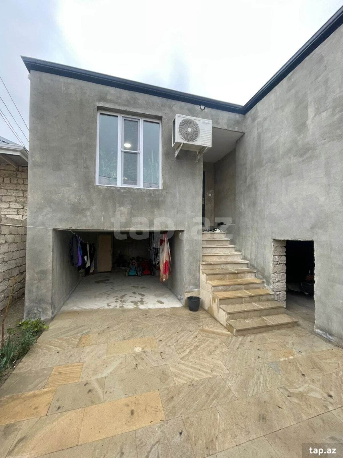 Satılır 4 otaqlı həyət evi