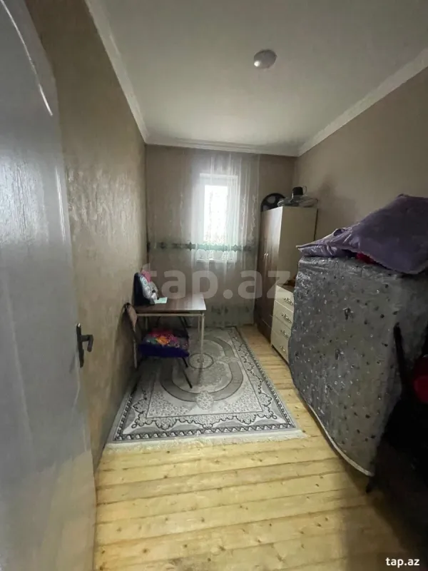 Satılır 4 otaqlı həyət evi