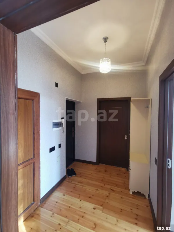 Kirayə verilir 3 otaqlı yeni tikili 75 m²