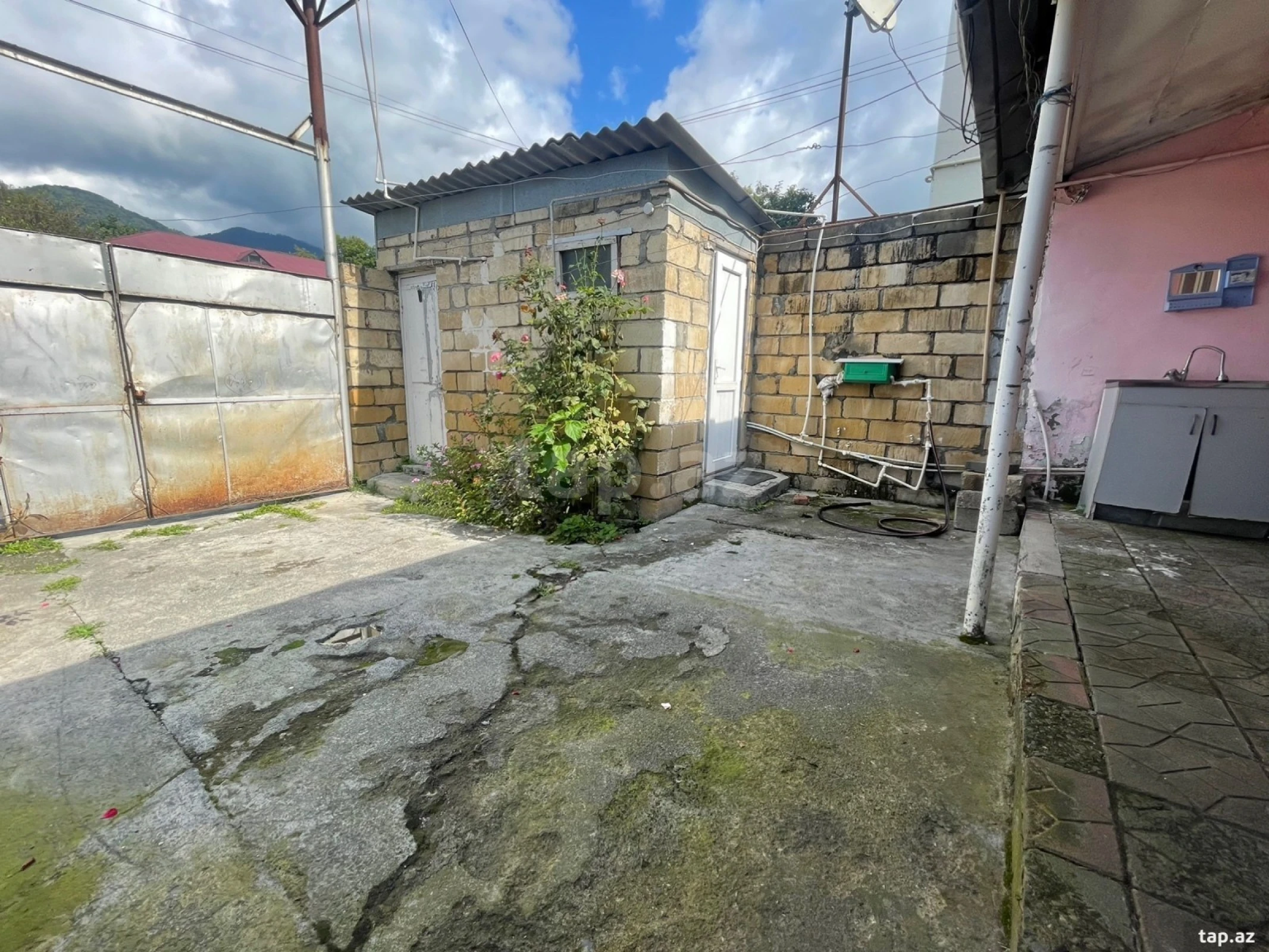 Satılır 3 otaqlı mənzil 70 m²