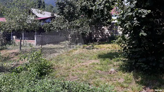 Satılır torpaq sahəsi — Oğuz