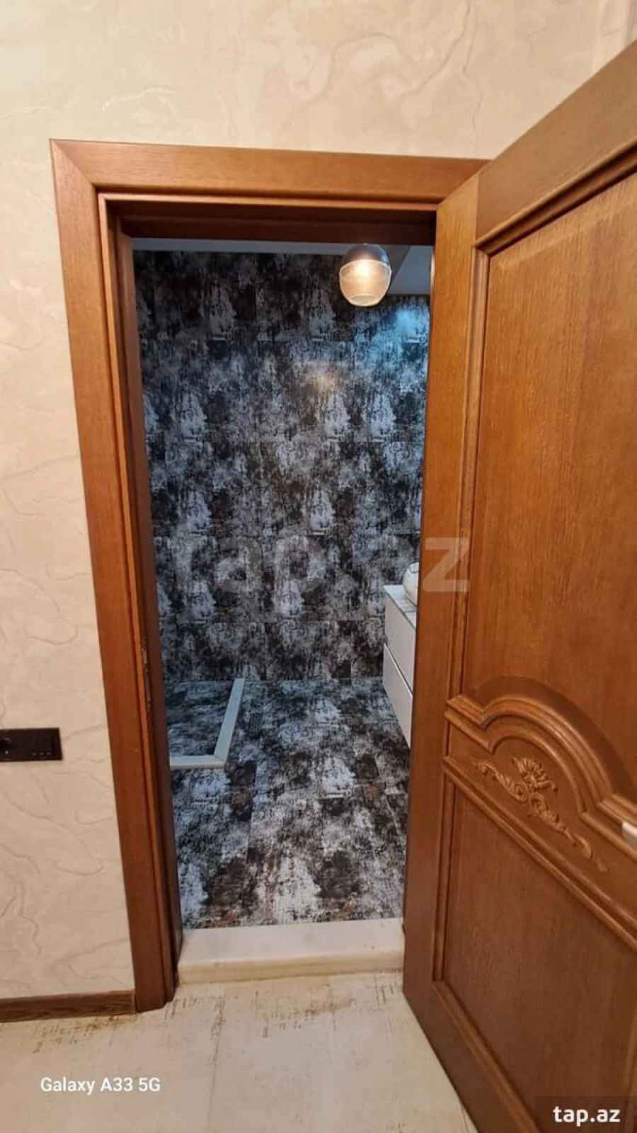 Satılır 2 otaqlı yeni tikili 74 m²