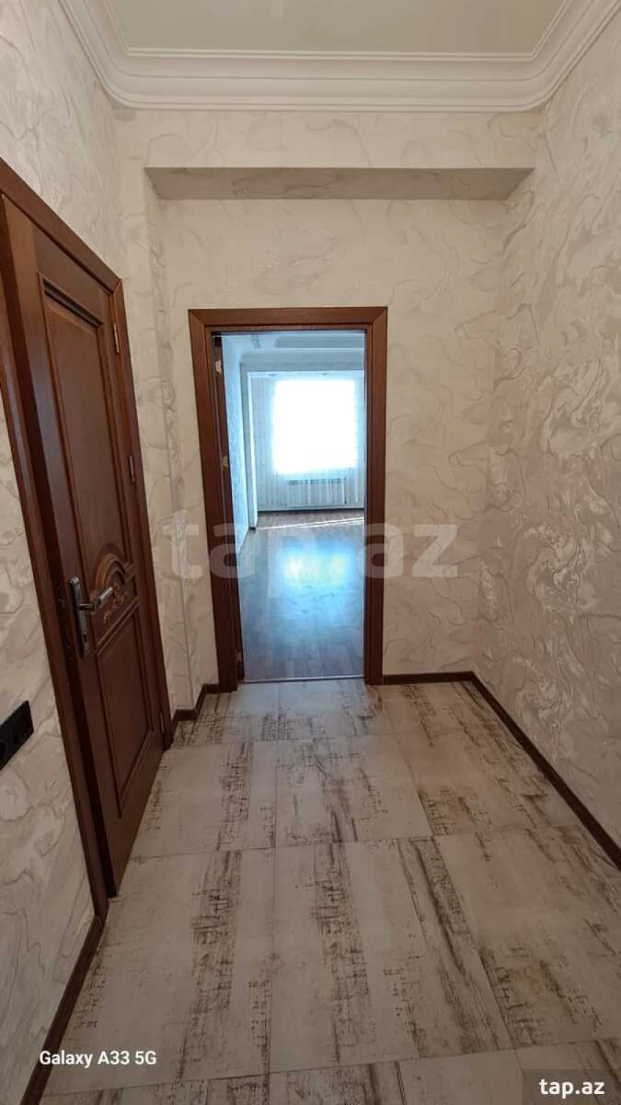 Satılır 2 otaqlı yeni tikili 74 m²