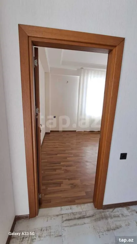 Satılır 2 otaqlı yeni tikili 74 m²