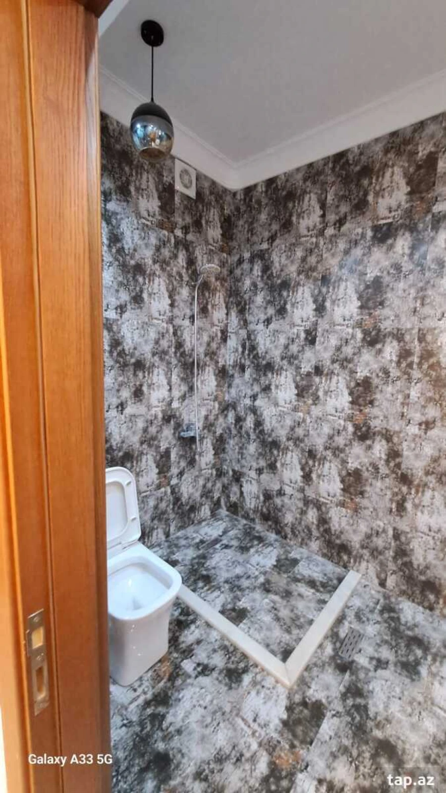 Satılır 2 otaqlı yeni tikili 74 m²