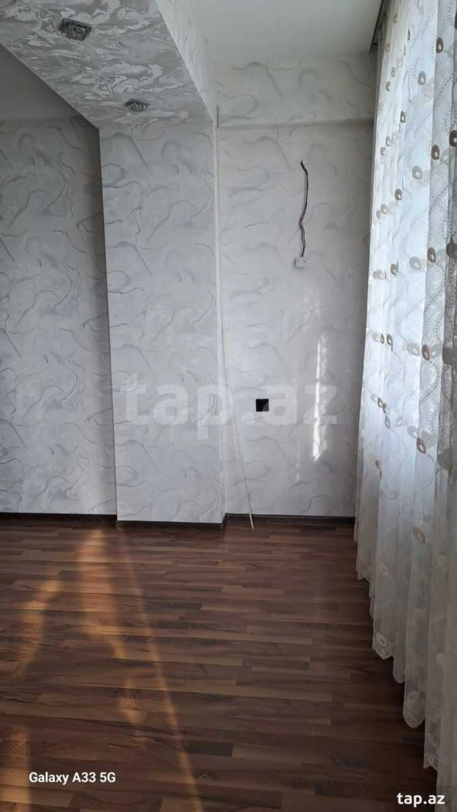 Satılır 2 otaqlı yeni tikili 74 m²