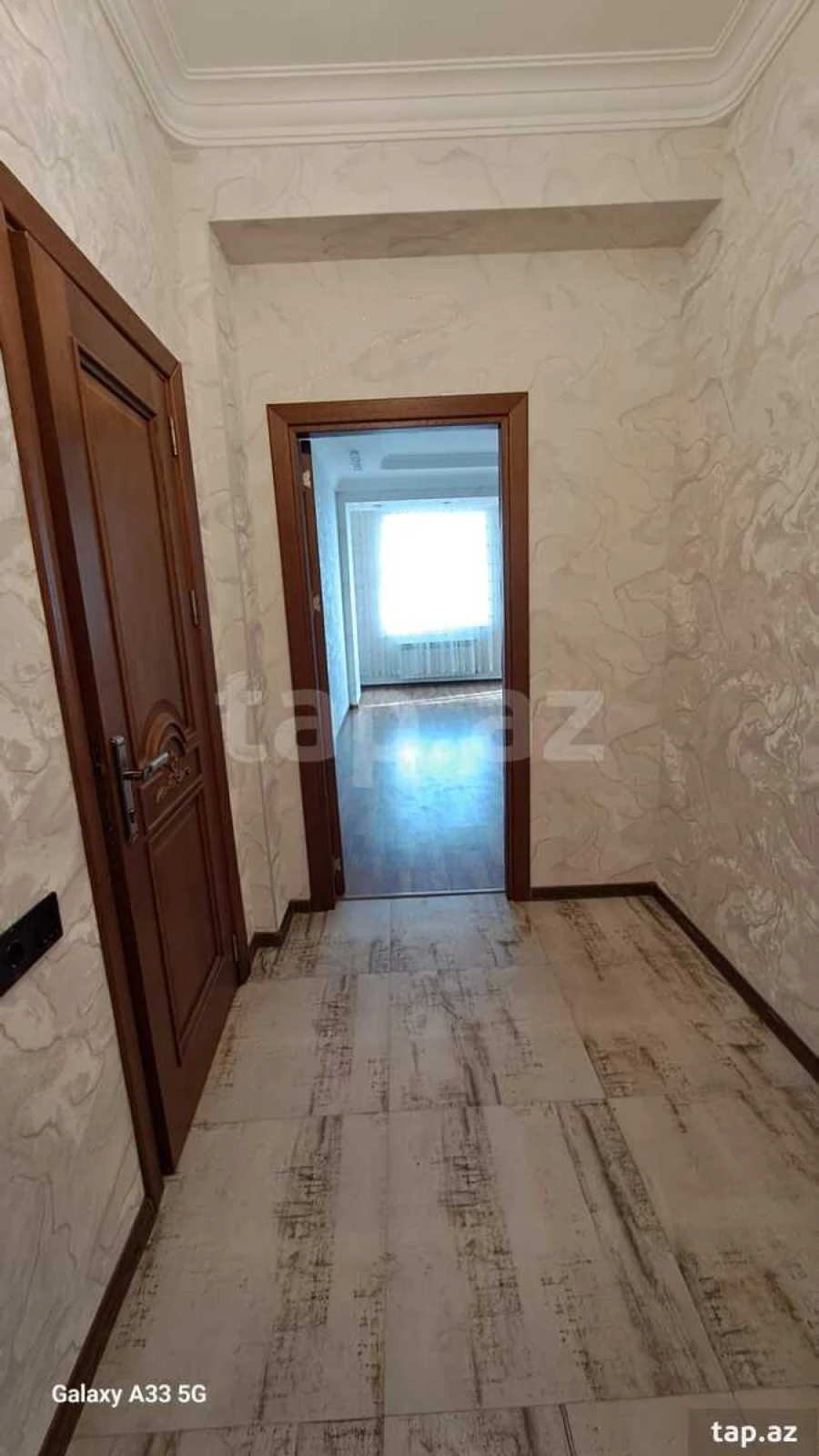 Satılır 2 otaqlı yeni tikili 74 m²