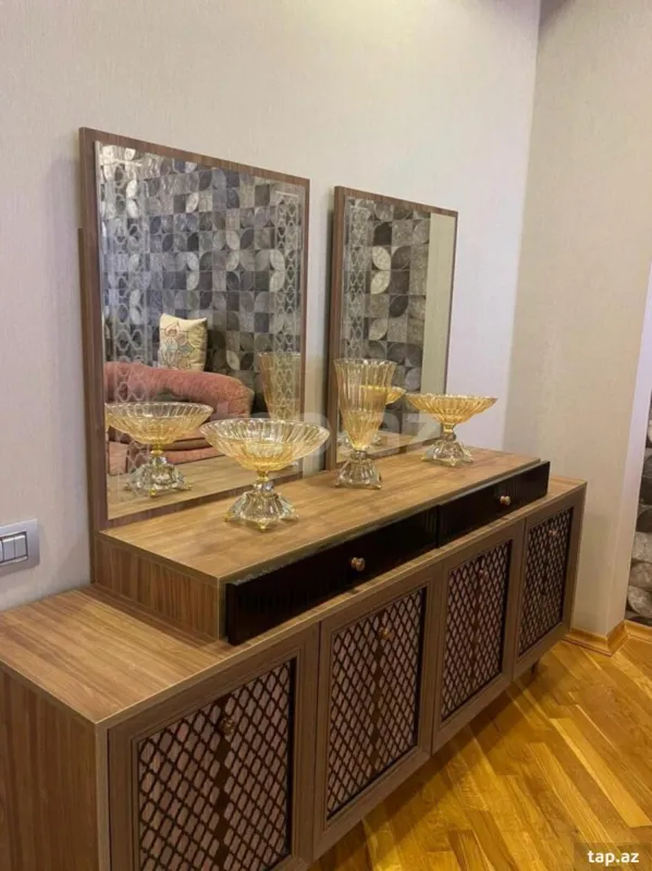 Satılır 3 otaqlı yeni tikili 145 m²