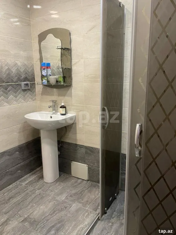 Satılır 3 otaqlı yeni tikili 145 m²