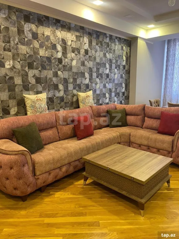 Satılır 3 otaqlı yeni tikili 145 m²