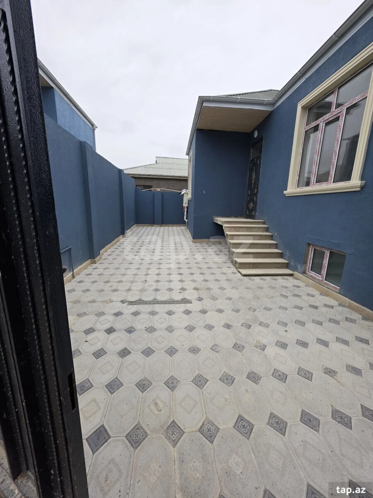 Satılır 5 otaqlı həyət evi