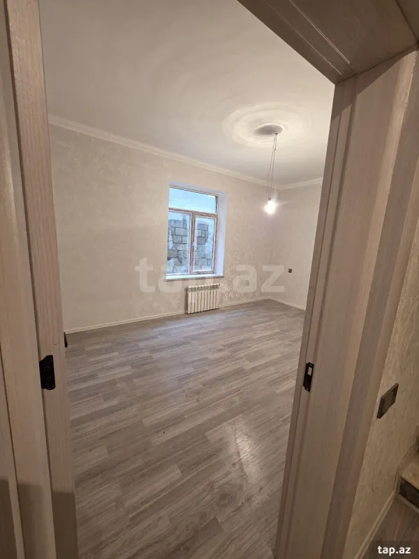 Satılır 5 otaqlı həyət evi