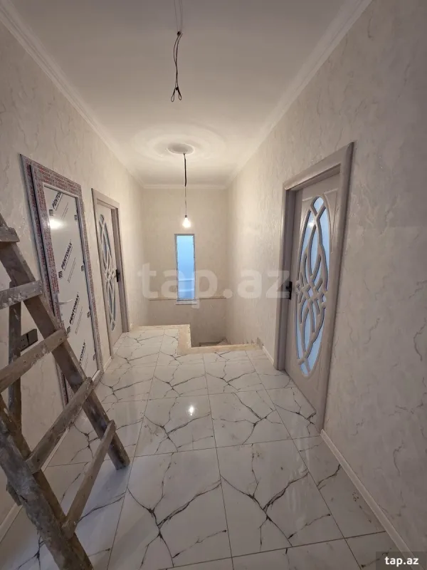 Satılır 5 otaqlı həyət evi