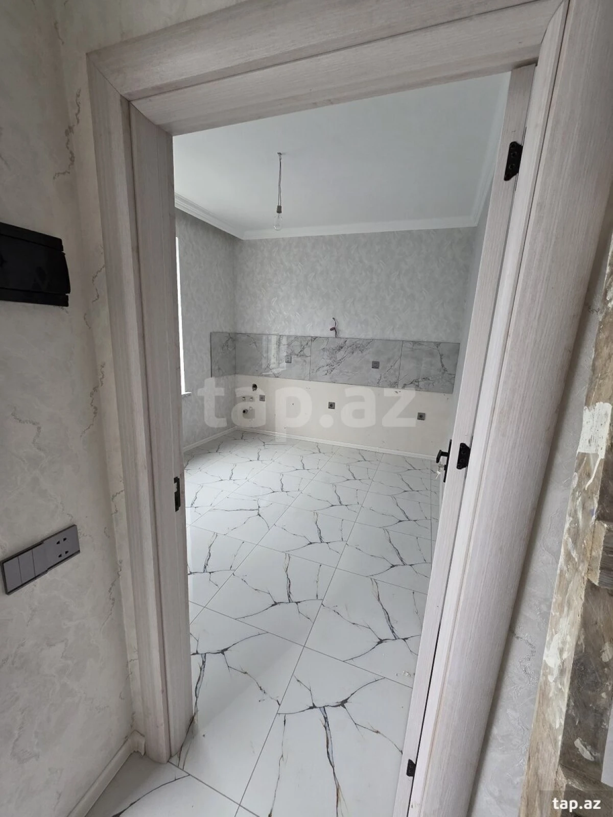 Satılır 5 otaqlı həyət evi