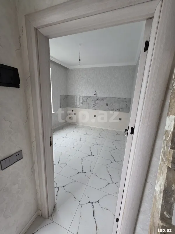 Satılır 5 otaqlı həyət evi