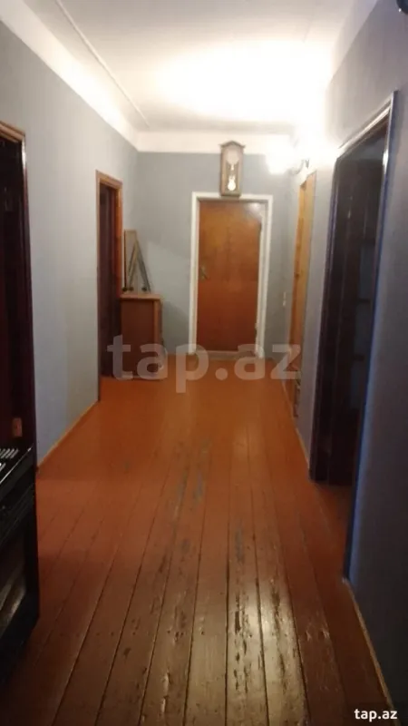 Satılır 4 otaqlı mənzil 100 m²