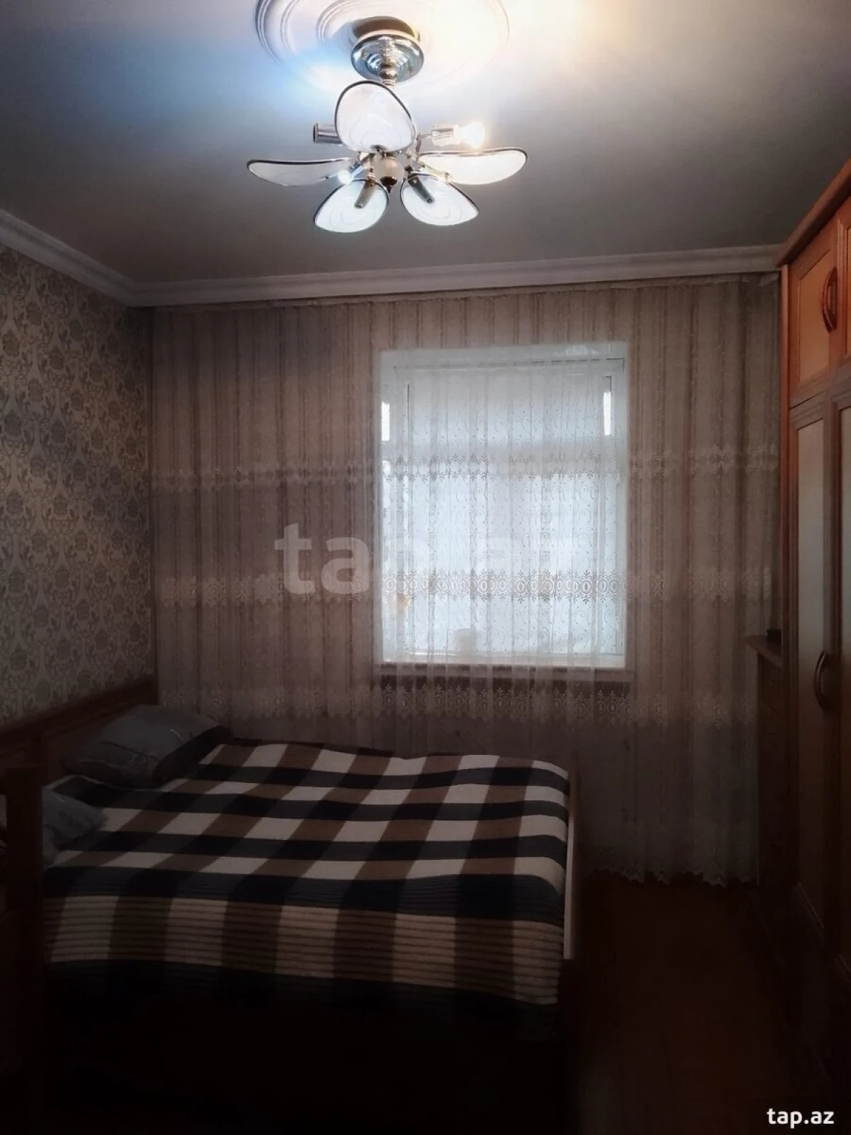 Satılır 4 otaqlı mənzil 100 m²
