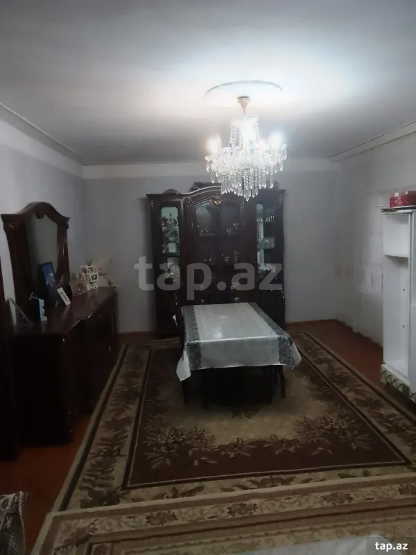 Satılır 4 otaqlı mənzil 100 m²