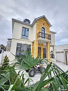 Satılır 4 otaqlı həyət evi