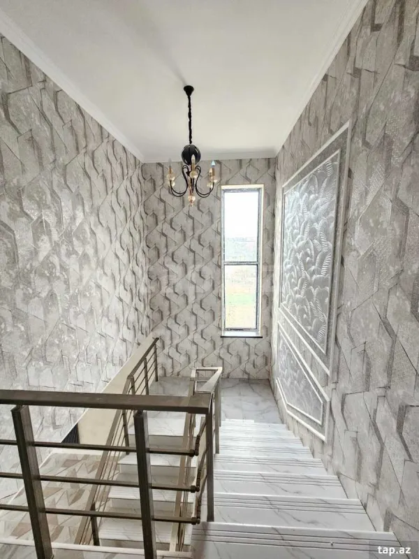 Satılır 4 otaqlı həyət evi