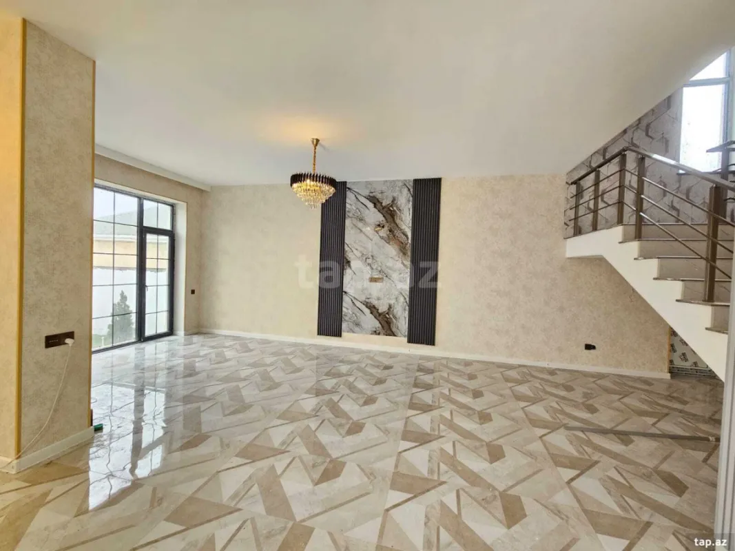 Satılır 4 otaqlı həyət evi